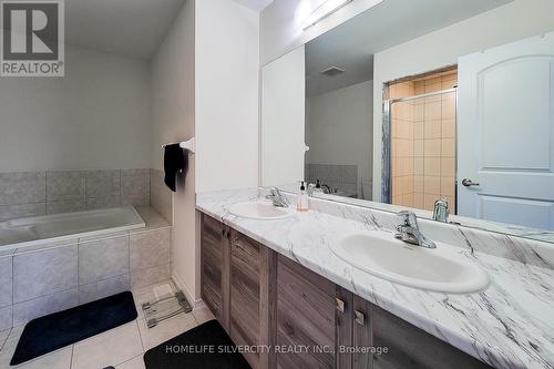 62 Cooke Avenue, Brantford, ON - Indoor Photo Showing Bathroom