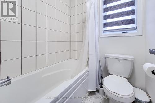 62 Cooke Avenue, Brantford, ON - Indoor Photo Showing Bathroom