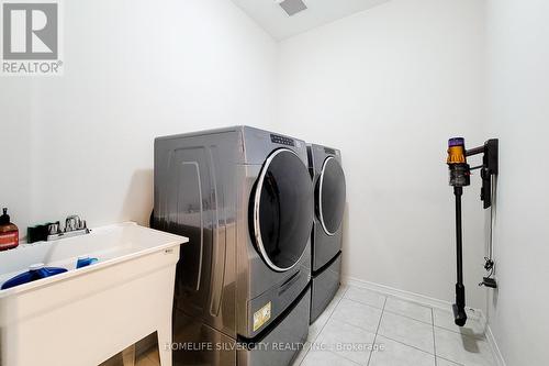 62 Cooke Avenue, Brantford, ON - Indoor Photo Showing Laundry Room