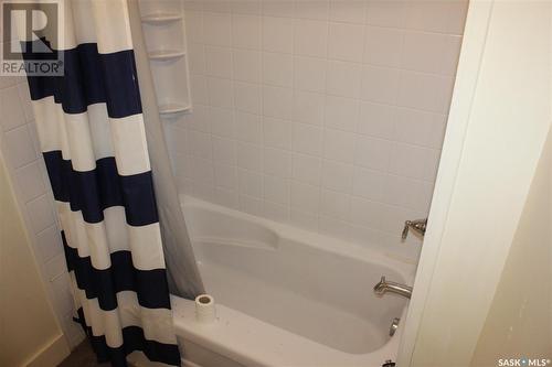 1530 Mctavish Street, Regina, SK - Indoor Photo Showing Bathroom