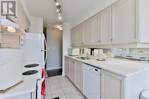 305 - 8 Rean Drive, Toronto (Bayview Village), ON - Indoor Photo Showing Kitchen With Double Sink