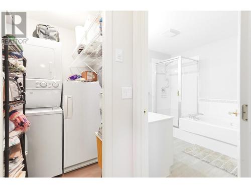 555 Houghton Road Unit# 308 Lot# 22, Kelowna, BC - Indoor Photo Showing Laundry Room