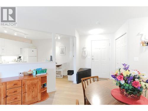 555 Houghton Road Unit# 308 Lot# 22, Kelowna, BC - Indoor Photo Showing Dining Room