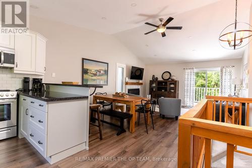 452 Oxbow Crescent, Collingwood, ON - Indoor Photo Showing Kitchen