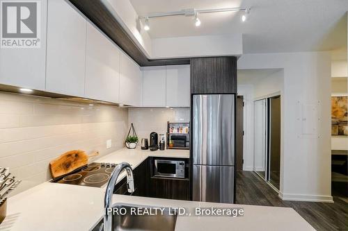 1006 - 34 Tubman Avenue, Toronto (Regent Park), ON - Indoor Photo Showing Kitchen