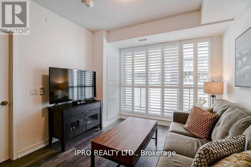 1006 - 34 Tubman Avenue, Toronto (Regent Park), ON - Indoor Photo Showing Living Room