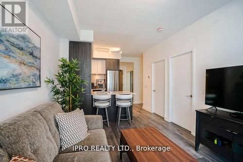 1006 - 34 Tubman Avenue, Toronto (Regent Park), ON - Indoor Photo Showing Living Room