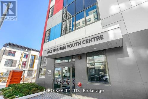 1006 - 34 Tubman Avenue, Toronto (Regent Park), ON - 