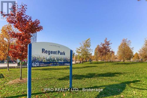 1006 - 34 Tubman Avenue, Toronto (Regent Park), ON - Outdoor With View