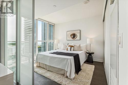 1903 - 85 Queens Wharf Road, Toronto (Waterfront Communities), ON - Indoor Photo Showing Bedroom