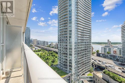 1903 - 85 Queens Wharf Road, Toronto (Waterfront Communities), ON - Outdoor