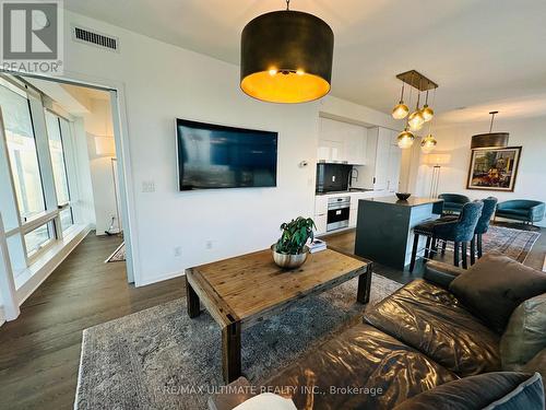 6708 - 1 Bloor Street E, Toronto (Church-Yonge Corridor), ON - Indoor Photo Showing Living Room