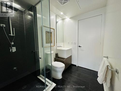 6708 - 1 Bloor Street E, Toronto (Church-Yonge Corridor), ON - Indoor Photo Showing Bathroom