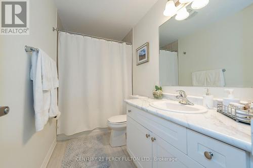 701 - 1148 Dragonfly Avenue, Pickering, ON - Indoor Photo Showing Bathroom