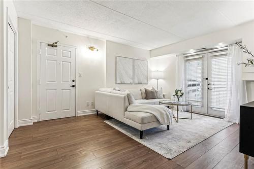 2055 Appleby Line|Unit #108, Burlington, ON - Indoor Photo Showing Bedroom