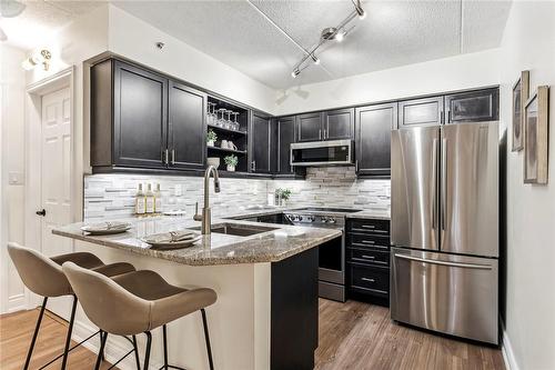 2055 Appleby Line|Unit #108, Burlington, ON - Indoor Photo Showing Kitchen With Upgraded Kitchen