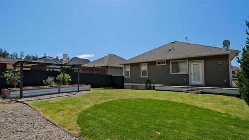 2036 Sunview Drive, West Kelowna, BC - Outdoor