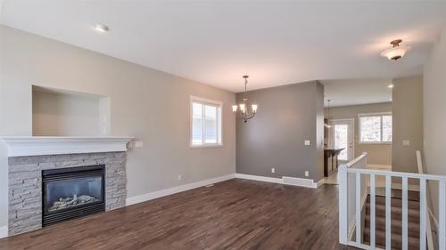 2036 Sunview Drive, West Kelowna, BC - Indoor With Fireplace