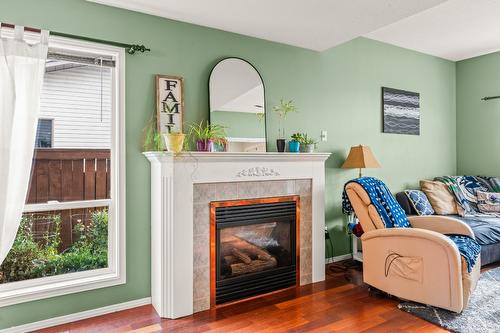 797 Heather Road, Lumby, BC - Indoor Photo Showing Living Room With Fireplace