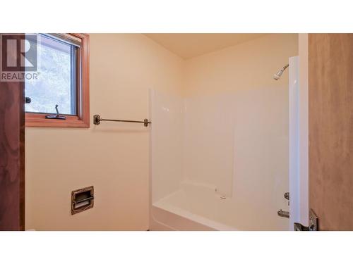 1105 Arawana Road, Naramata, BC - Indoor Photo Showing Bathroom