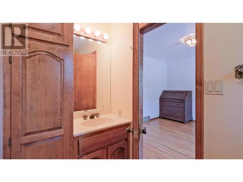 1105 Arawana Road, Naramata, BC - Indoor Photo Showing Bathroom