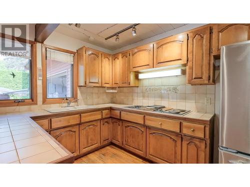 1105 Arawana Road, Naramata, BC - Indoor Photo Showing Kitchen