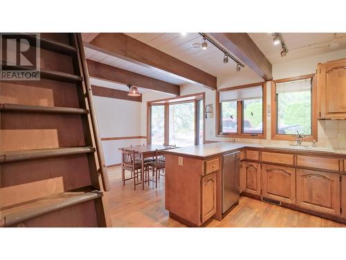 1105 Arawana Road, Naramata, BC - Indoor Photo Showing Kitchen