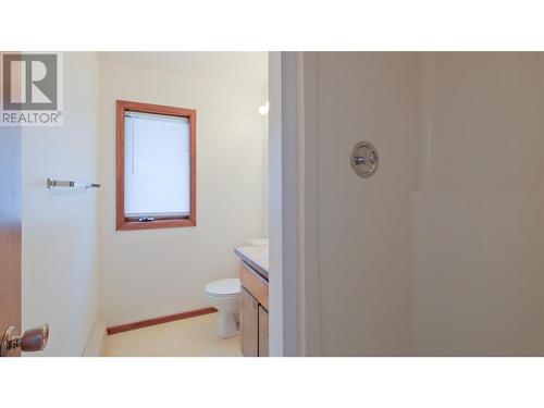 1105 Arawana Road, Naramata, BC - Indoor Photo Showing Bathroom