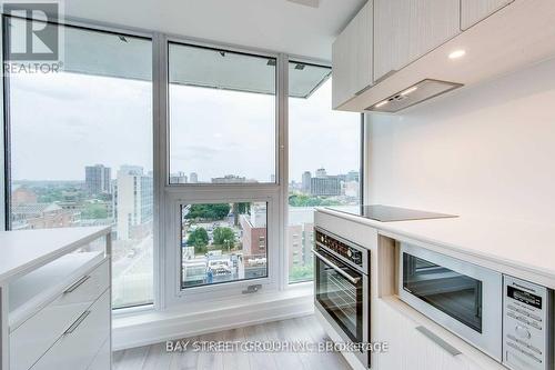 2207 - 77 Shuter Street, Toronto, ON - Indoor Photo Showing Other Room