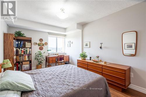 1707 - 301 Frances Avenue, Hamilton (Stoney Creek), ON - Indoor Photo Showing Bedroom