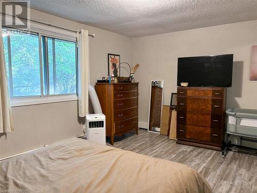 293 Fairway Road N Unit# 26, Kitchener, ON - Indoor Photo Showing Bedroom