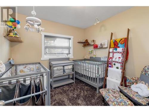 380 Dougall Road N, Kelowna, BC - Indoor Photo Showing Bedroom