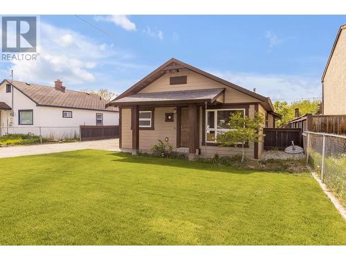 380 Dougall Road N, Kelowna, BC - Outdoor