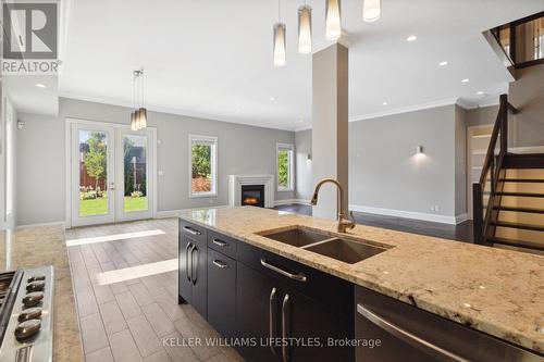 6630 Upper Canada Crossing, London, ON - Indoor Photo Showing Kitchen With Double Sink With Upgraded Kitchen