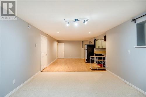 3071 Heddle  Road, Nelson, BC - Indoor Photo Showing Other Room