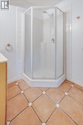 3071 Heddle  Road, Nelson, BC - Indoor Photo Showing Bathroom