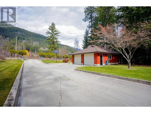 3071 Heddle  Road, Nelson, BC - Outdoor