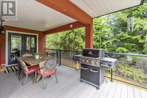 3071 Heddle  Road, Nelson, BC - Outdoor With Deck Patio Veranda With Exterior