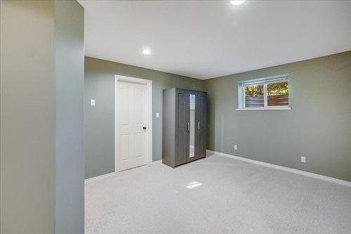 3071 Heddle Road, Nelson, BC - Indoor Photo Showing Other Room