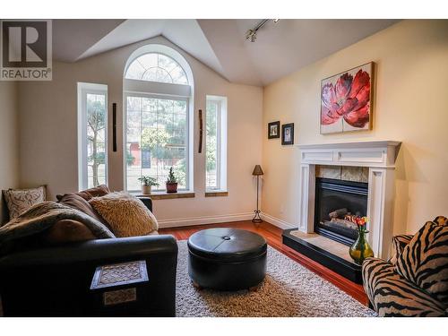 3071 Heddle  Road, Nelson, BC - Indoor Photo Showing Living Room With Fireplace