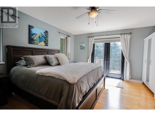 3071 Heddle  Road, Nelson, BC - Indoor Photo Showing Bedroom