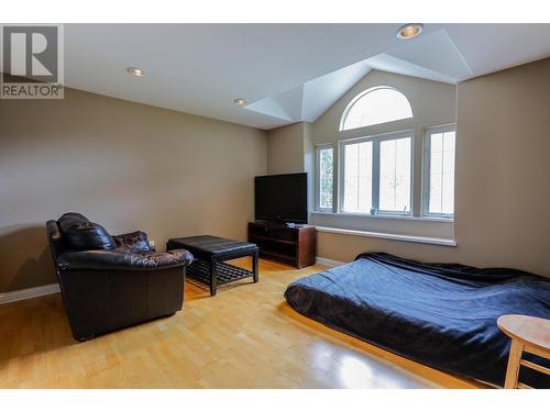 3071 Heddle  Road, Nelson, BC - Indoor Photo Showing Bedroom