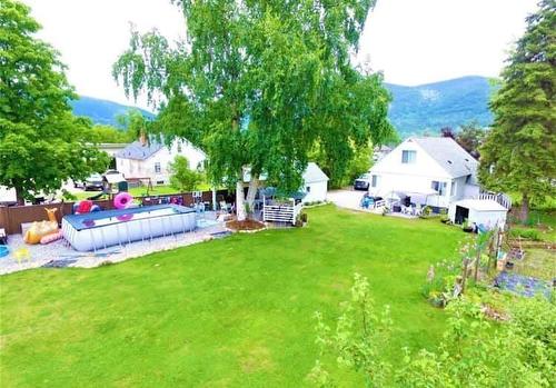 2704 Columbia Avenue, Castlegar, BC - Outdoor