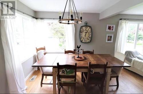 2704 Columbia  Avenue, Castlegar, BC - Indoor Photo Showing Dining Room