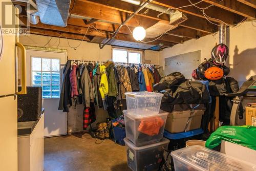 2704 Columbia  Avenue, Castlegar, BC - Indoor Photo Showing Basement