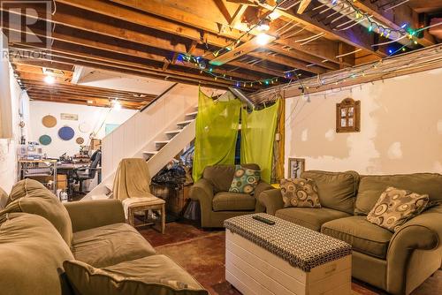 2704 Columbia  Avenue, Castlegar, BC - Indoor Photo Showing Basement