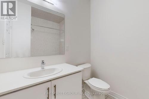 173 Mumbai Drive S, Markham, ON - Indoor Photo Showing Bathroom