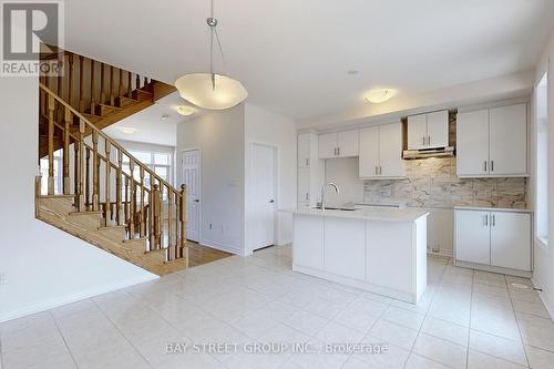 173 Mumbai Drive S, Markham (Middlefield), ON - Indoor Photo Showing Kitchen