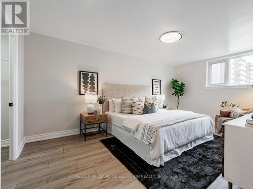 1309 - 240 Scarlett Road, Toronto (Rockcliffe-Smythe), ON - Indoor Photo Showing Bedroom