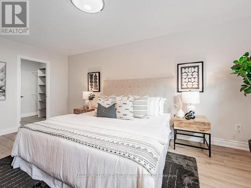 1309 - 240 Scarlett Road, Toronto (Rockcliffe-Smythe), ON - Indoor Photo Showing Bedroom